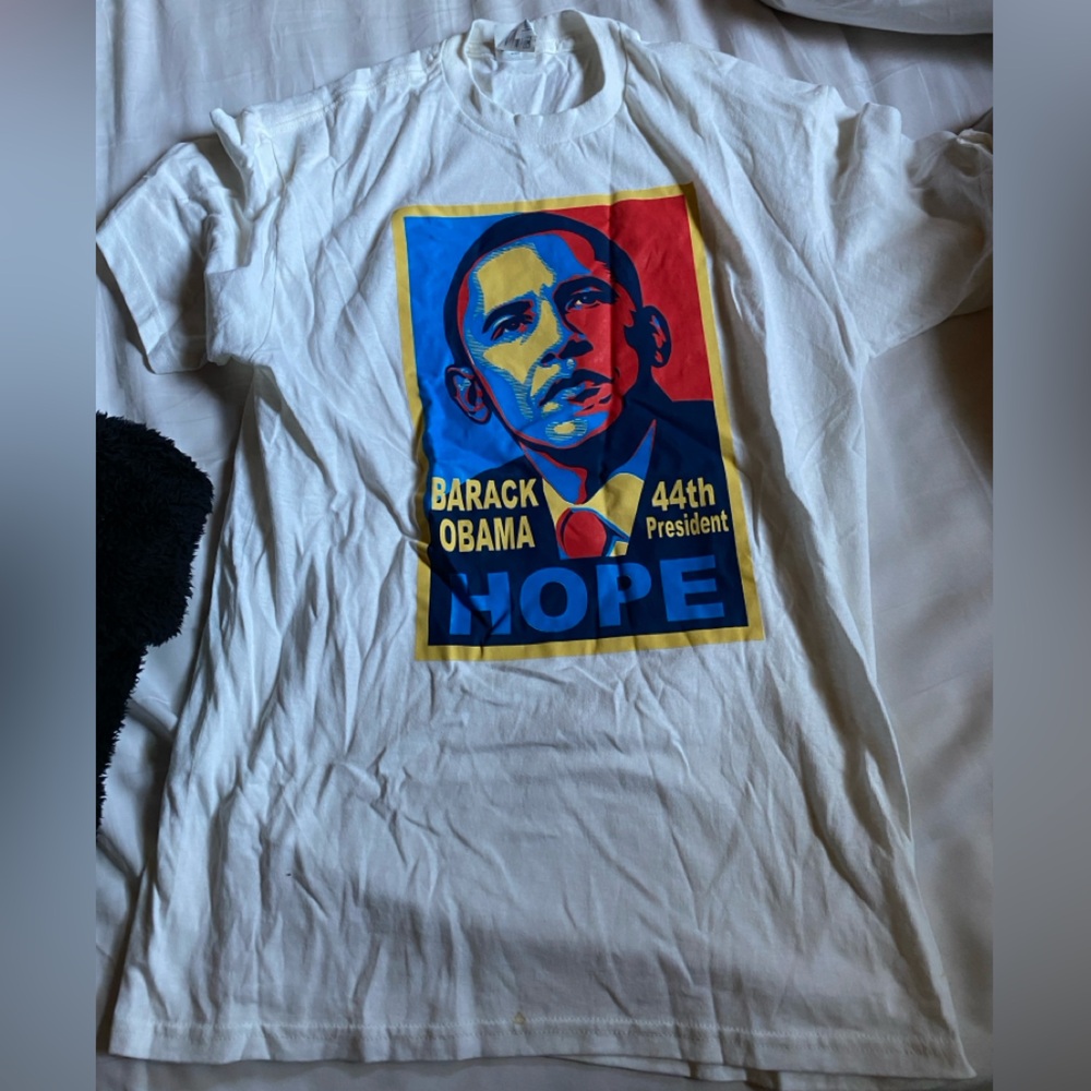 White Graphic T-Shirt with Obama Design